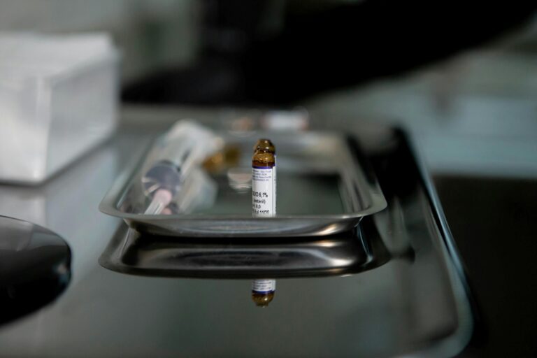 Médicaments rares et difficiles à trouver en 2026 en France : comprendre les tensions, les solutions et les alternatives